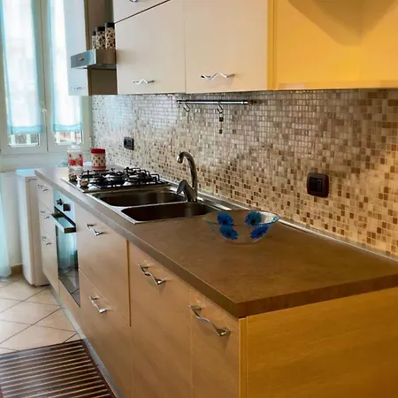 Genova 99 Apartman *